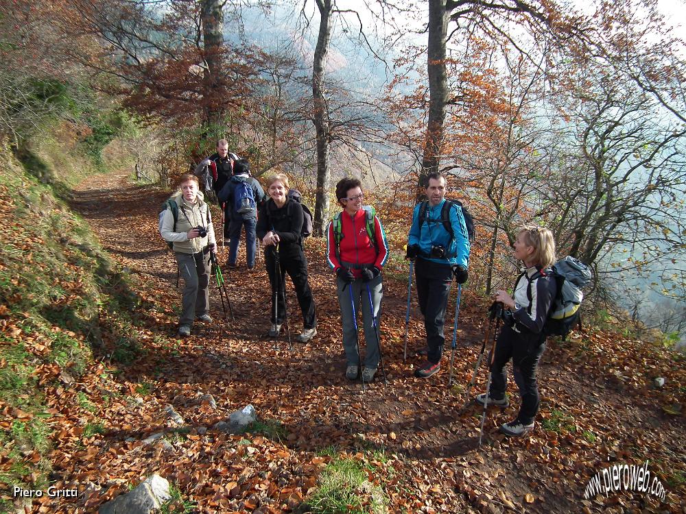 01 Primo tratto su strada in terra battuta.JPG